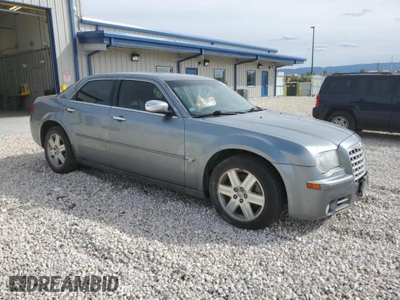 2006 Chrysler 300 C with VIN 2C3KK63H76H513472, listed as a Copart auction lot 72641824 with 178,979 mi miles and Clean Title. Bid and sale history available at carsss.com. Image 4.