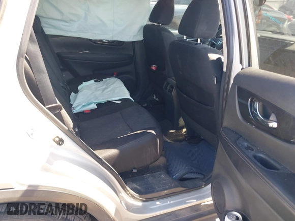 2017 Nissan Rogue SV z VIN 5N1AT2MN5HC730098, wystawiony jako IAAI lot #42033390 z przebiegiem 91 755 mil mil oraz . Historia ofert i sprzedaży dostępna na DreamBid. Obrazek 8.