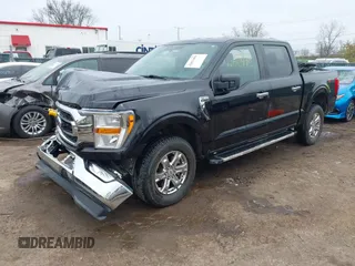 2022 Ford F-150 XL with VIN 1FTFW1E58NFB02945, listed as a IAAI auction lot 42013490 with 39,847 mi miles. Bid and sale history available at carsss.com. Image 2.