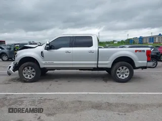 2017 Ford F-250 Lariat with VIN 1FT7W2BT0HED15184, listed as a IAAI auction lot 42133773 with 88,679 mi miles and . Bid and sale history available at DreamBid. Image 14.