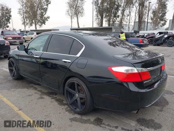2014 Honda Accord Sport with VIN 1HGCR2F57EA070647, listed as a IAAI auction lot 41732469 with 167,146 mi miles and . Bid and sale history available at carsss.com. Image 3.