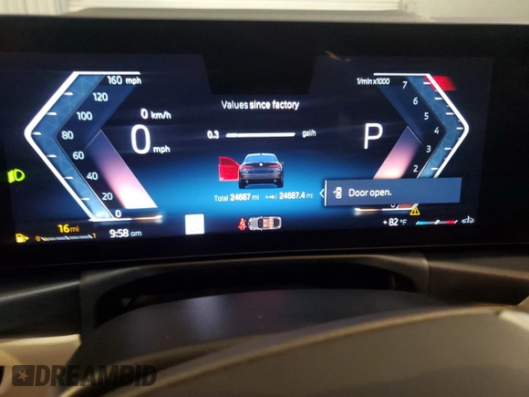 2024 BMW 4 Series 430i with VIN WBA63AV07RFR59032, listed as a Copart auction lot 72823964 with 24,687 mi miles and Clean Title. Bid and sale history available at DreamBid. Image 9.