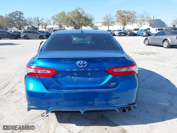 2020 Toyota Camry SE with VIN 4T1G11AK5LU308758, listed as a IAAI auction lot 41694840 with 118,235 mi miles. Bid and sale history available at carsss.com. Image 17.