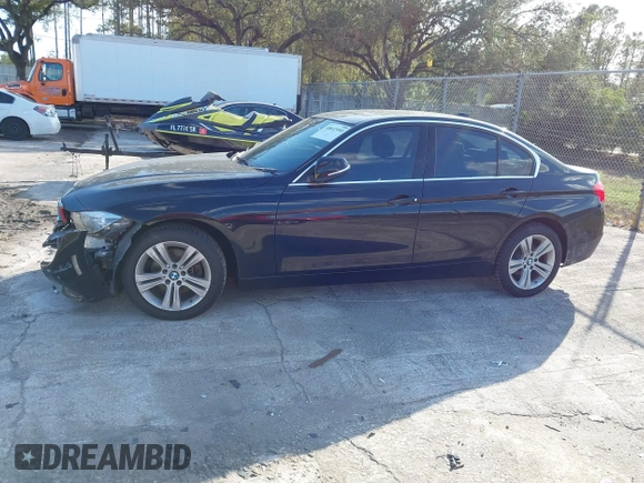 2017 BMW 3 Series 330i xDrive with VIN WBA8D9C35HA011399, listed as a IAAI auction lot 40832950 with 75,822 mi miles and . Bid and sale history available at DreamBid. Image 14.