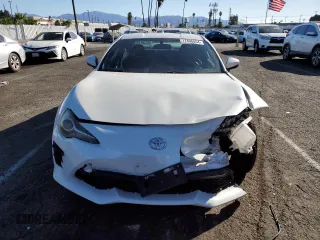2017 Toyota 86 with VIN JF1ZNAA11H8710596, listed as a Copart auction lot 77886954 with 64,272 mi miles and Salvage Title. Bid and sale history available at carsss.com. Image 5.