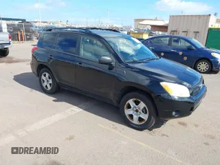 2008 Toyota RAV4 with VIN JTMBD33V986063323, listed as a IAAI auction lot 42025044 with 163,785 mi miles. Bid and sale history available at carsss.com. Image 1.