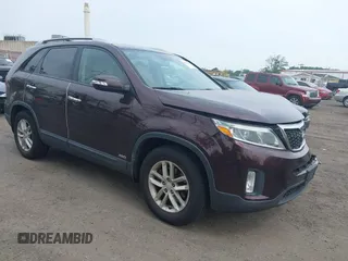 2015 Kia Sorento LX with VIN 5XYKTCA63FG555029, listed as a IAAI auction lot 42475336 with 109,281 mi miles and . Bid and sale history available at DreamBid. Image 1.