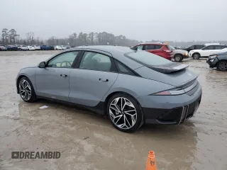 2023 Hyundai Ioniq 6 SEL z VIN KMHM34AA8PA053522, wystawiony jako Copart lot #43194905 z przebiegiem 20 838 mil mil oraz Szkody całkowita. Historia ofert i sprzedaży dostępna na DreamBid. Obrazek 2.