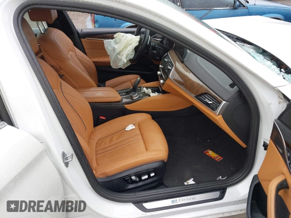 2018 BMW 5 Series 530e xDrive with VIN WBAJB1C50JG624043, listed as a IAAI auction lot 41814687 with 41,301 mi miles and . Bid and sale history available at DreamBid. Image 5.
