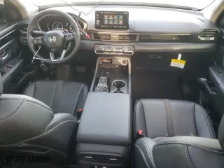 2024 Honda Pilot Touring with VIN 5FNYG1H70RB037781, listed as a Copart auction lot 86406654 with 11,080 mi miles and Salvage Title. Bid and sale history available at carsss.com. Image 8.