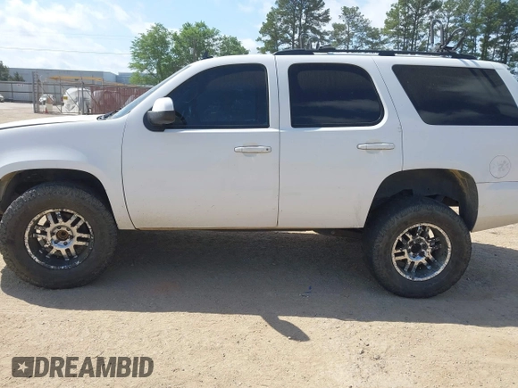 2012 Chevrolet Tahoe LS z VIN 1GNSCAE02CR230483, wystawiony jako IAAI lot #42071934 z przebiegiem 169 050 mil mil oraz . Historia ofert i sprzedaży dostępna na DreamBid. Obrazek 14.