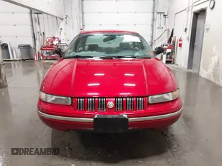 1997 Chrysler Concorde z VIN 2C3HD56F5VH686947, wystawiony jako IAAI lot #41990264 z przebiegiem 156 336 mil mil oraz . Historia ofert i sprzedaży dostępna na DreamBid. Obrazek 12.