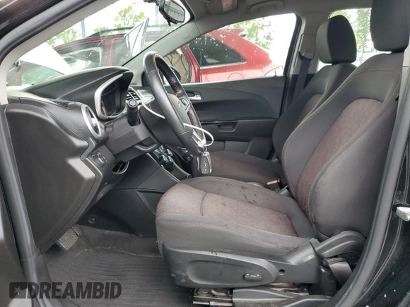 2020 Chevrolet Sonic LT z VIN 1G1JD6SB5L4137709, wystawiony jako Copart lot #55651925 z przebiegiem 38 048 mil mil oraz Szkoda całkowita • Salvage title. Historia ofert i sprzedaży dostępna na DreamBid. Obrazek 7.