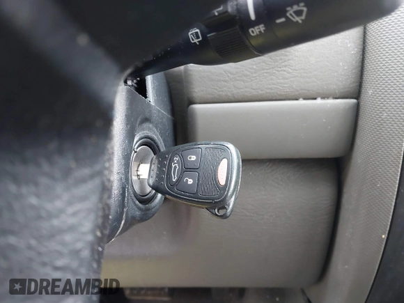 2007 Jeep Liberty Sport with VIN 1J4GL48K57W627023, listed as a IAAI auction lot 41624366 with 155,010 mi miles. Bid and sale history available at carsss.com. Image 11.
