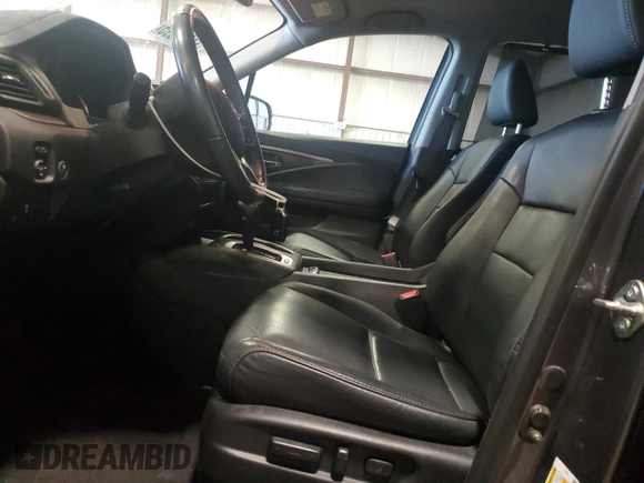2019 Honda Pilot EX-L z VIN 5FNYF6H58KB100677, wystawiony jako Copart lot #61347595 z przebiegiem 59 987 mil mil oraz Szkoda całkowita • Salvage title. Historia ofert i sprzedaży dostępna na DreamBid. Obrazek 7.