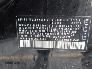 2020 Volkswagen Jetta S z VIN 3VWCB7BU0LM054526, wystawiony jako IAAI lot #42102027 z przebiegiem 75 780 mil mil oraz . Historia ofert i sprzedaży dostępna na DreamBid. Obrazek 9.