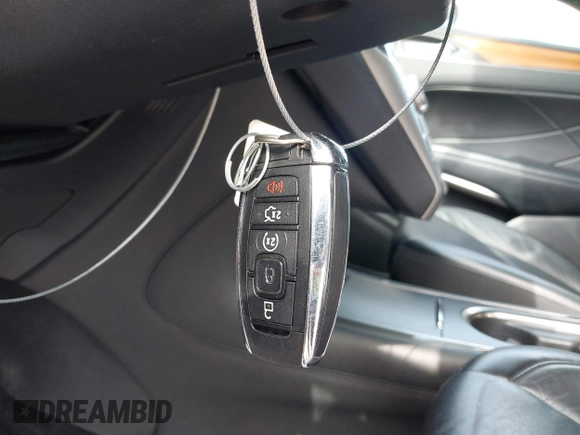 2017 Lincoln MKC Select with VIN 5LMCJ2C92HUL34916, listed as a IAAI auction lot 42024355 with 34,242 mi miles and . Bid and sale history available at DreamBid. Image 11.
