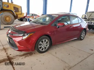 2025 Toyota Corolla LE z VIN 5YFB4MDE7SP272760, wystawiony jako Copart lot #54971055 z przebiegiem 2233 mil mil oraz Szkody całkowita. Historia ofert i sprzedaży dostępna na DreamBid. Obrazek 1.