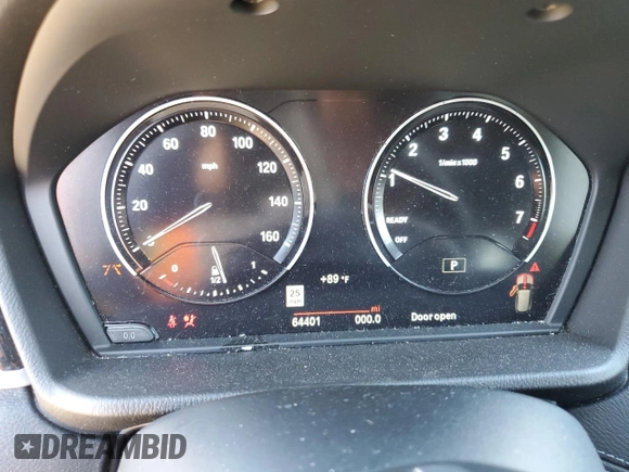 2020 BMW X1 xDrive28i с VIN WBXJG9C0XL5P63962, выставлен на аукционе Copart как лот 54834475 с пробегом 64 401 миль миль и Списание • Salvage title. История ставок и продаж доступна на DreamBid. Изображение 9.