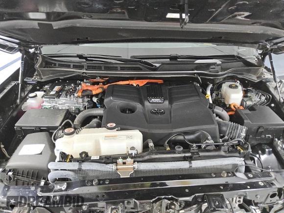 2023 Toyota Sequoia SR5 with VIN 7SVAAABA8PX012644, listed as a Copart auction lot 82786454 with 13,907 mi miles and Clean Title. Bid and sale history available at carsss.com. Image 12.