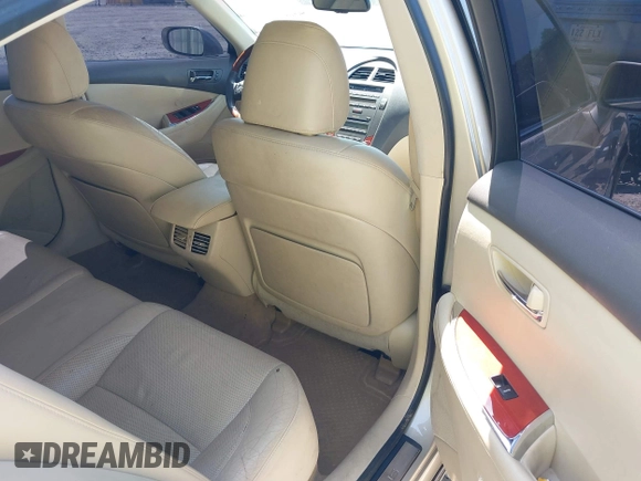 2011 Lexus ES with VIN JTHBK1EG5B2462123, listed as a IAAI auction lot 42031450 with 135,652 mi miles. Bid and sale history available at carsss.com. Image 8.