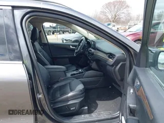 2020 Ford Escape Titanium Hybrid с VIN 1FMCU9DZ6LUA51042, выставлен на аукционе IAAI как лот 42041859 с пробегом 118 731 миль миль и . История ставок и продаж доступна на DreamBid. Изображение 5.