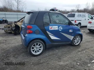 2008 Smart fortwo Pure z VIN WMEEJ31X38K136723, wystawiony jako Copart lot #49301765 z przebiegiem 63 431 mil mil oraz Czysty tytuł • Clean title. Historia ofert i sprzedaży dostępna na DreamBid. Obrazek 3.
