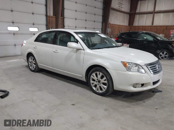2008 Toyota Avalon XL with VIN 4T1BK36B58U299224, listed as a IAAI auction lot 41895152 with 97,971 mi miles. Bid and sale history available at carsss.com. Image 1.
