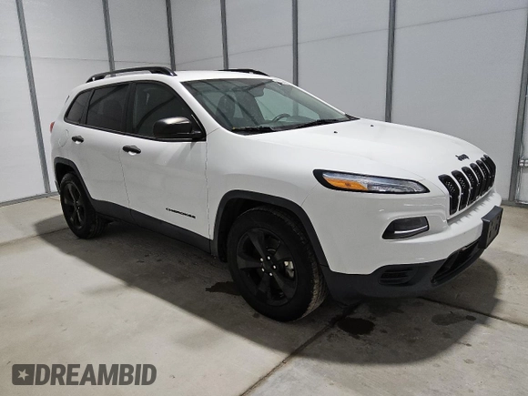 2017 Jeep Cherokee Altitude z VIN 1C4PJLAS5HW593487, wystawiony jako Copart lot #56229345 z przebiegiem 75 204 mil mil oraz Czysty tytuł • Clean title. Historia ofert i sprzedaży dostępna na DreamBid. Obrazek 4.