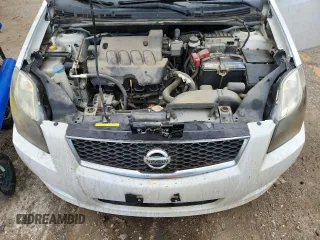 2011 Nissan Sentra S z VIN 3N1AB6AP2BL688735, wystawiony jako Copart lot #61795085 z przebiegiem 83 741 mil mil oraz Czysty tytuł • Clean title. Historia ofert i sprzedaży dostępna na DreamBid. Obrazek 11.