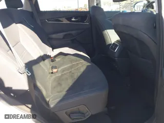 2019 Kia Sorento LX with VIN 5XYPGDA3XKG551673, listed as a IAAI auction lot 41296712 with 83,759 mi miles. Bid and sale history available at carsss.com. Image 8.