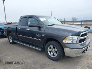 2017 Ram 1500 Outdoorsman z VIN 1C6RR7GT9HS609018, wystawiony jako IAAI lot #41615864 z przebiegiem 90 864 mil mil oraz . Historia ofert i sprzedaży dostępna na DreamBid. Obrazek 1.