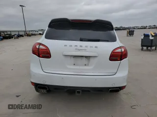 2014 Porsche Cayenne z VIN WP1AA2A26ELA97481, wystawiony jako Copart lot #53707755 z przebiegiem 185 787 mil mil oraz Szkody całkowita. Historia ofert i sprzedaży dostępna na DreamBid. Obrazek 6.