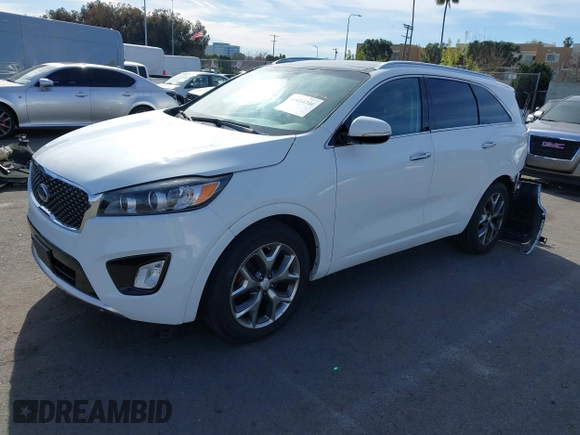 2016 Kia Sorento SX with VIN 5XYPK4A55GG083584, listed as a IAAI auction lot 41414740 with 58,035 mi miles. Bid and sale history available at carsss.com. Image 2.