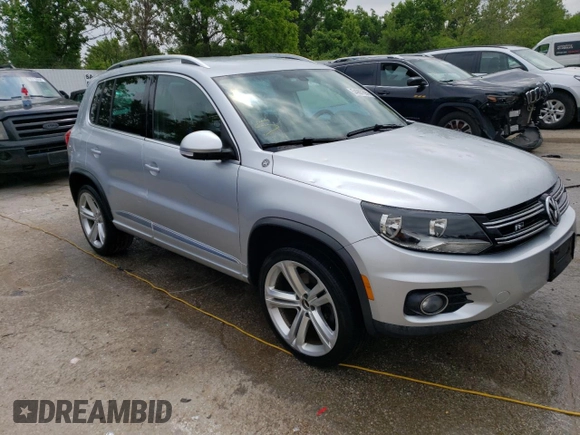 2016 Volkswagen Tiguan SE with VIN WVGBV7AX5GW060549, listed as a Copart auction lot 54997694 with 81,567 mi miles and Salvage Title. Bid and sale history available at DreamBid. Image 4.