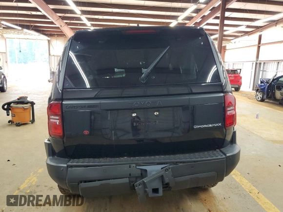 2024 Toyota Land Cruiser z VIN JTEABFAJXRK006314, wystawiony jako Copart lot #57023965 z przebiegiem Nie podano mil oraz Czysty tytuł • Clean title. Historia ofert i sprzedaży dostępna na DreamBid. Obrazek 6.