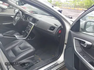 2012 Volvo S60 T5 z VIN YV1622FS4C2118502, wystawiony jako IAAI lot #42266896 z przebiegiem 181 613 mil mil oraz . Historia ofert i sprzedaży dostępna na DreamBid. Obrazek 5.