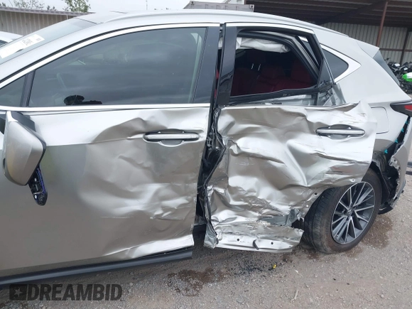2022 Lexus NX 350h с VIN JTJAKCEZ3N5003098, выставлен на аукционе IAAI как лот 42421013 с пробегом 29 566 миль миль и . История ставок и продаж доступна на DreamBid. Изображение 6.