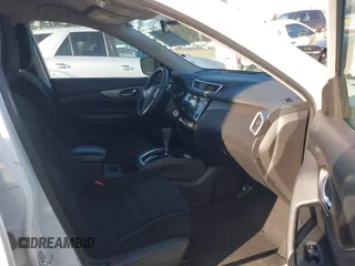 2016 Nissan Rogue SV with VIN 5N1AT2MT9GC810310, listed as a IAAI auction lot 41725006 with 108,755 mi miles. Bid and sale history available at carsss.com. Image 5.