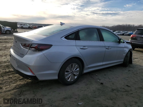 2018 Hyundai Sonata SE with VIN KMHE24L35JA083980, listed as a Copart auction lot 81924123 with 35,588 mi miles and . Bid and sale history available at DreamBid. Image 3.