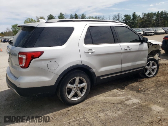 2017 Ford Explorer XLT z VIN 1FM5K8D85HGD09198, wystawiony jako Copart lot #53959655 z przebiegiem 141 868 mil mil oraz Szkoda całkowita • Salvage title. Historia ofert i sprzedaży dostępna na DreamBid. Obrazek 3.