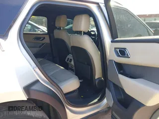 2019 Land Rover Range Rover Velar R-Dynamic SE z VIN SALYL2EX7KA780581, wystawiony jako IAAI lot #42116031 z przebiegiem 117 349 mil mil oraz . Historia ofert i sprzedaży dostępna na DreamBid. Obrazek 8.