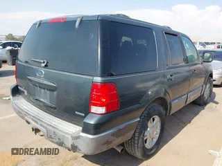 2004 Ford Expedition Special Service z VIN 1FMPU16L74LA65776, wystawiony jako IAAI lot #42318761 z przebiegiem 293 483 mil mil oraz . Historia ofert i sprzedaży dostępna na DreamBid. Obrazek 4.