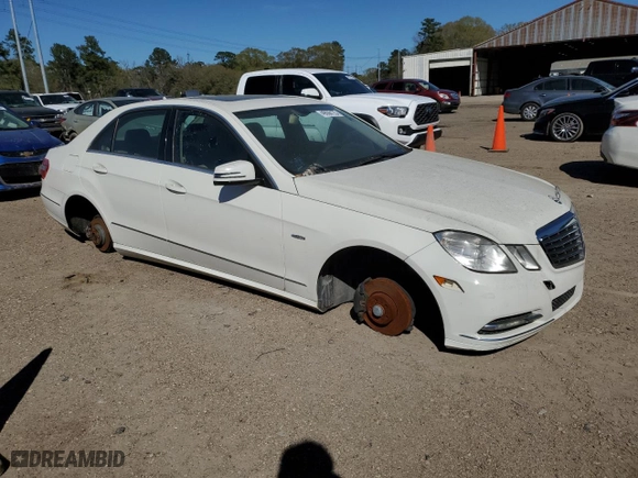 2012 Mercedes-Benz E-Class E 350 Luxury with VIN WDDHF5KB1CA585592, listed as a Copart auction lot 49066175 with 142,770 mi miles and Clean Title. Bid and sale history available at carsss.com. Image 4.
