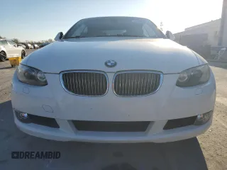 2009 BMW 3 Series 328i z VIN WBAWL13529PX25678, wystawiony jako Copart lot #54833625 z przebiegiem 78 891 mil mil oraz Nie do naprawy • Non repairable. Historia ofert i sprzedaży dostępna na DreamBid. Obrazek 5.