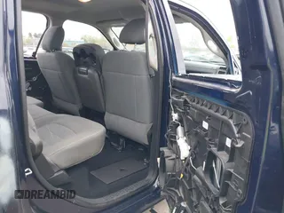 2018 Ram 1500 Express z VIN 1C6RR7KG3JS257506, wystawiony jako IAAI lot #40499292 z przebiegiem 191 174 mil mil oraz . Historia ofert i sprzedaży dostępna na DreamBid. Obrazek 8.