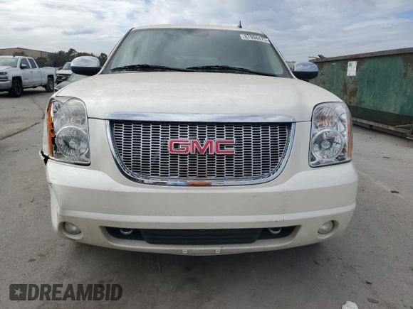 2008 GMC Yukon XL SLE w/3SA with VIN 1GKFC16048R265594, listed as a Copart auction lot 87994475 with 279,216 mi miles and Salvage Title. Bid and sale history available at carsss.com. Image 5.