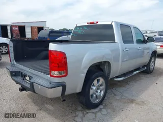 2011 GMC Sierra 1500 SLE with VIN 3GTP1VE05BG361711, listed as a IAAI auction lot 41927412 with 105,095 mi miles. Bid and sale history available at carsss.com. Image 4.