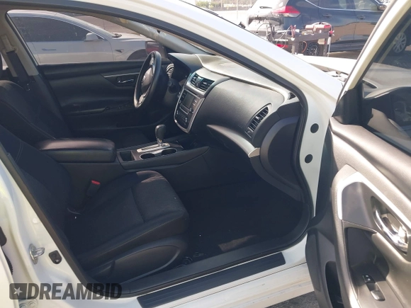 2016 Nissan Altima SV with VIN 1N4AL3AP4GC218983, listed as a IAAI auction lot 41346784 with 167,246 mi miles and . Bid and sale history available at DreamBid. Image 5.