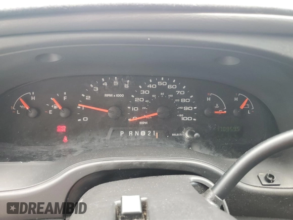 2008 Ford Econoline Passenger XL with VIN 1FMNE11LX8DA59238, listed as a Copart auction lot 63818385 with 170,959 mi miles and Salvage title. Bid and sale history available at DreamBid. Image 9.
